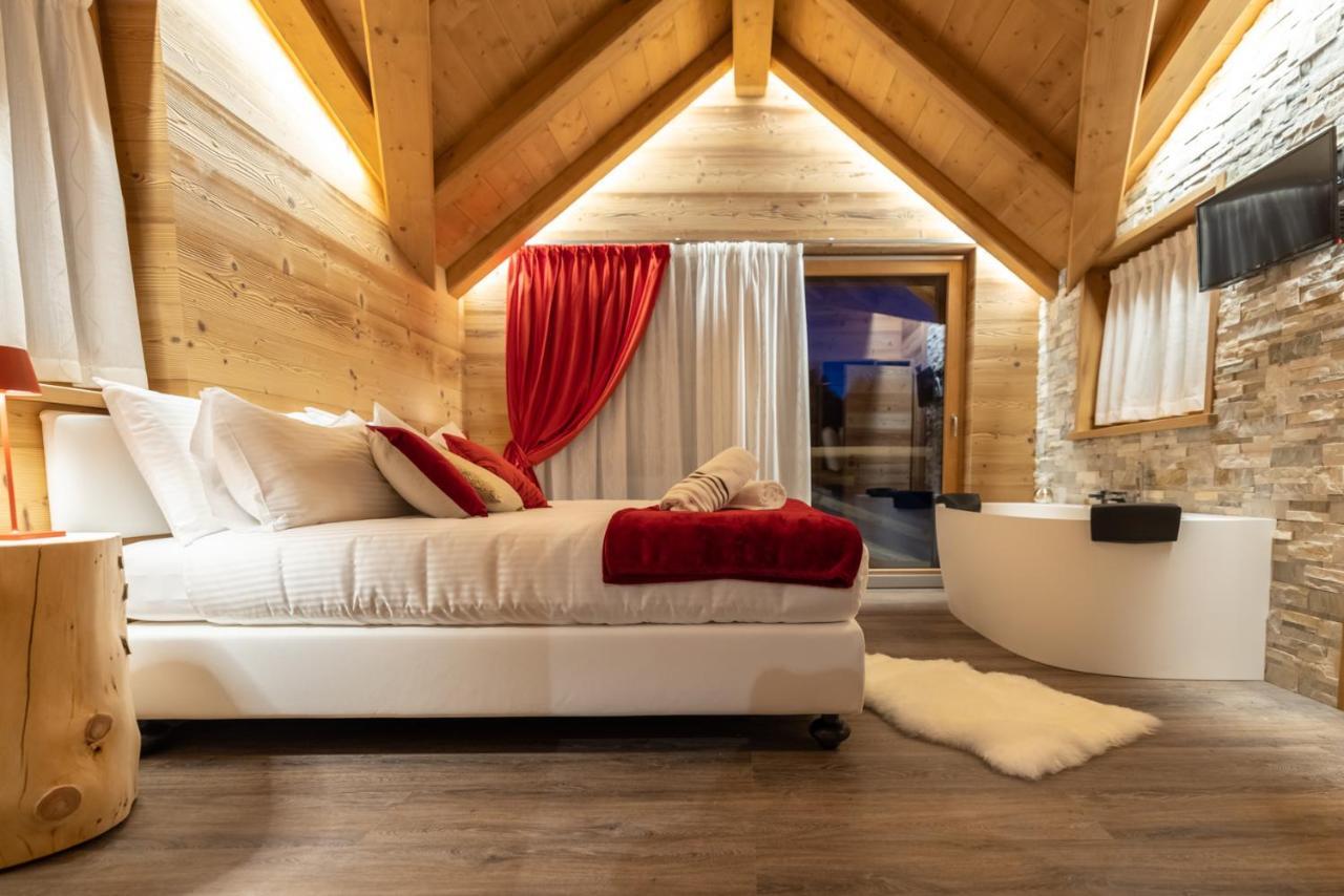 Chalet Imbosc'Che - 5 Beautiful Rooms In Charming B&B Ливиньо Екстериор снимка