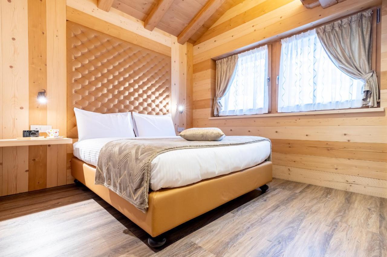 Chalet Imbosc'Che - 5 Beautiful Rooms In Charming B&B Ливиньо Екстериор снимка