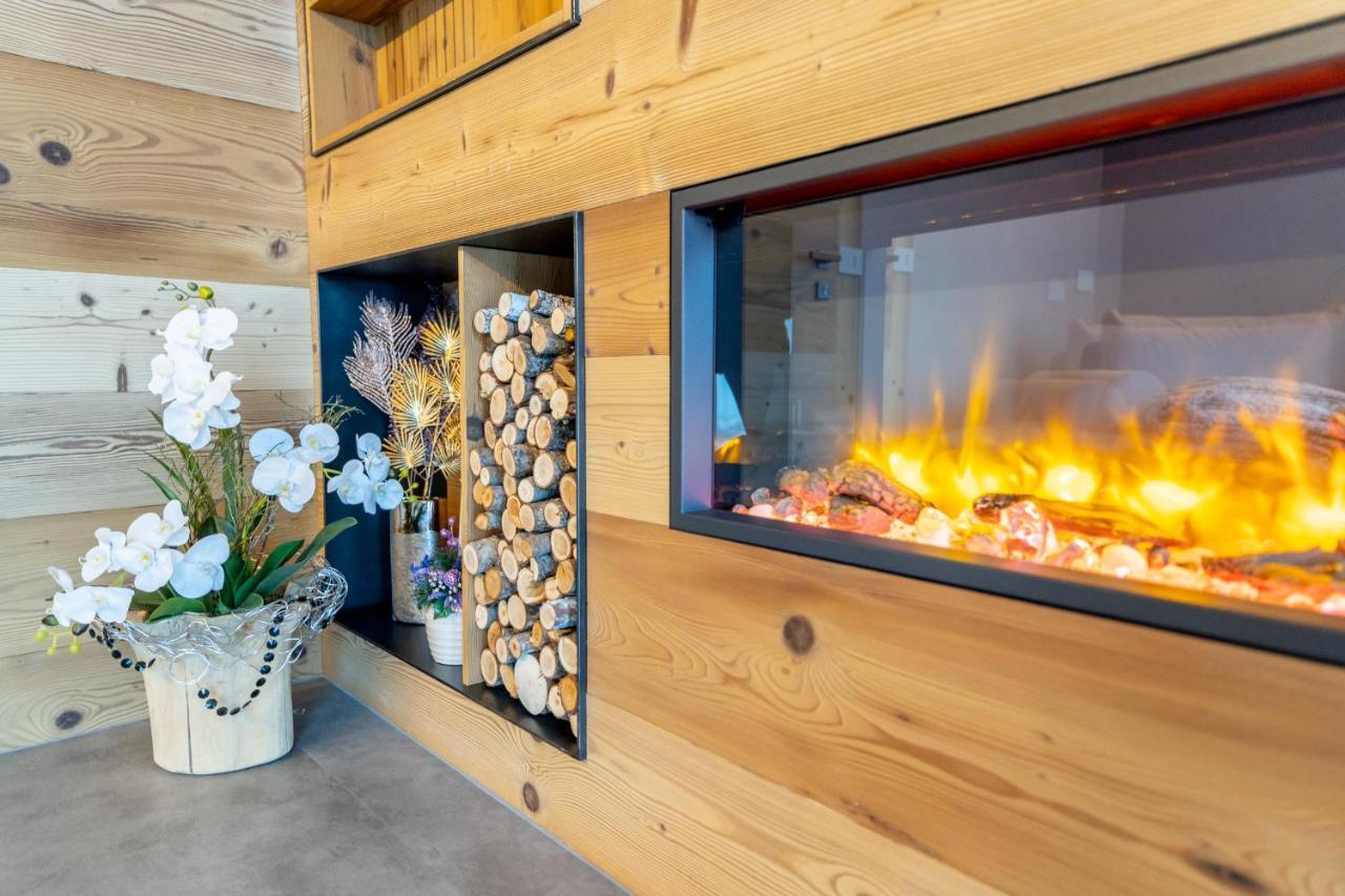 Chalet Imbosc'Che - 5 Beautiful Rooms In Charming B&B Ливиньо Екстериор снимка